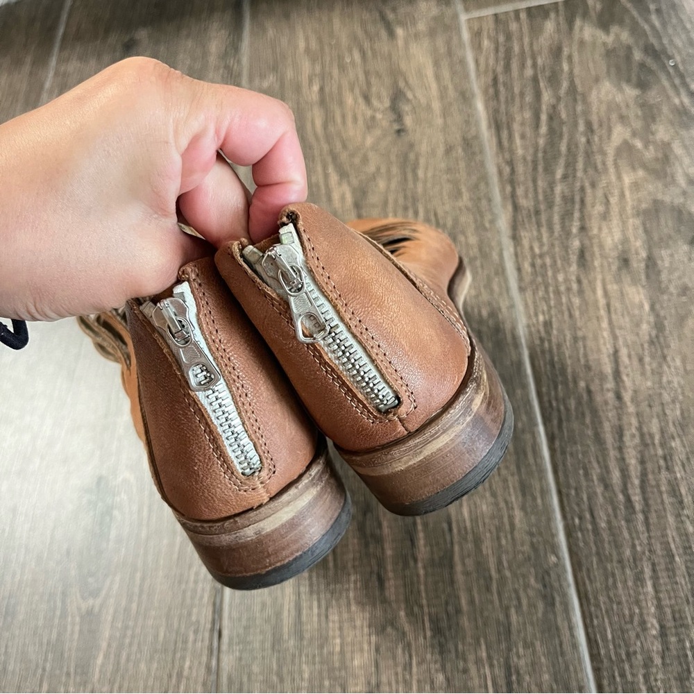 Free People / Lost Valley Sliced Leather Booties size 40 - Picture 8 of 9